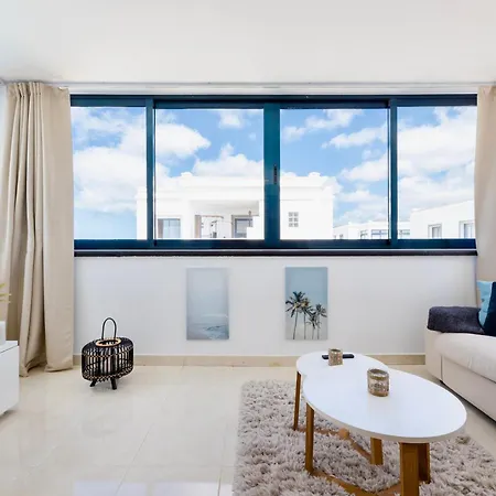 - Heated Pool, Aircon * Playa Blanca