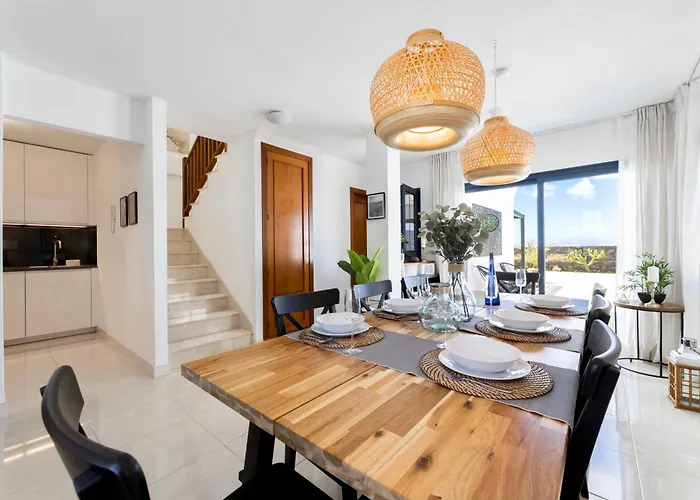 Villa - Heated Pool, Aircon *