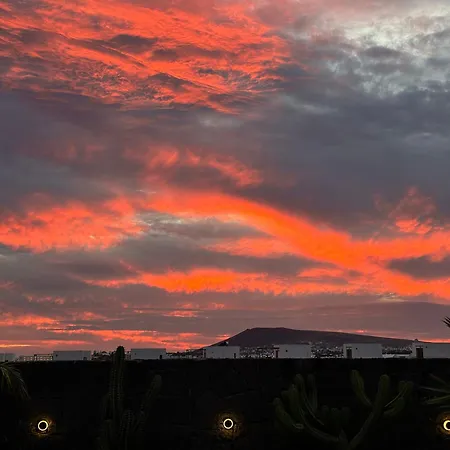 - Heated Pool, Aircon Villa *