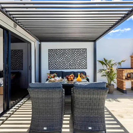 - Heated Pool, Aircon