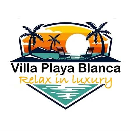 - Heated Pool, Aircon Vila Playa Blanca (Lanzarote)
